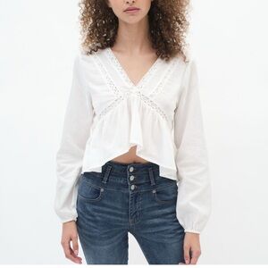 Elegant White V-Neck Women's Top
